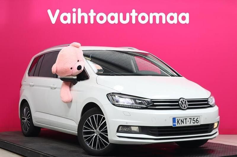 Käytetty 2016 VW Touran Highline Tila-auto | 15 900 € (Perustarjous) - Kuva 1/2