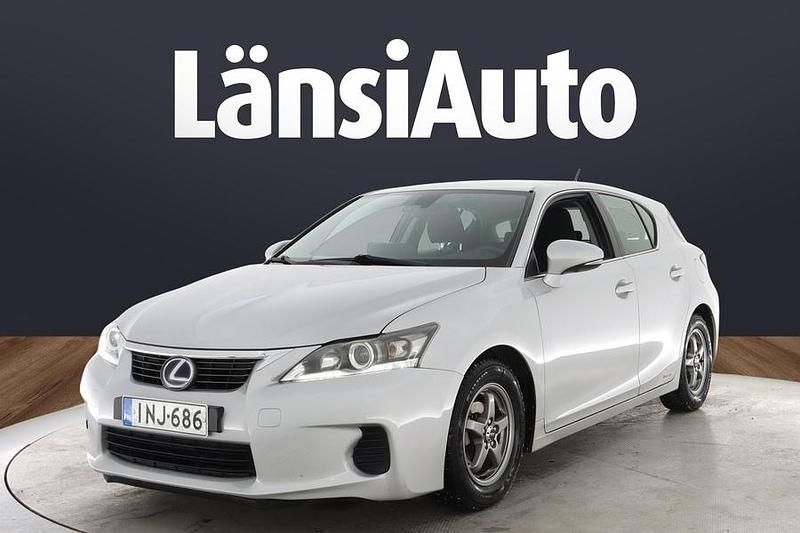 Käytetty Lexus CT200h 99 HP (72 kW) 2012 Harmaa Viistoperä