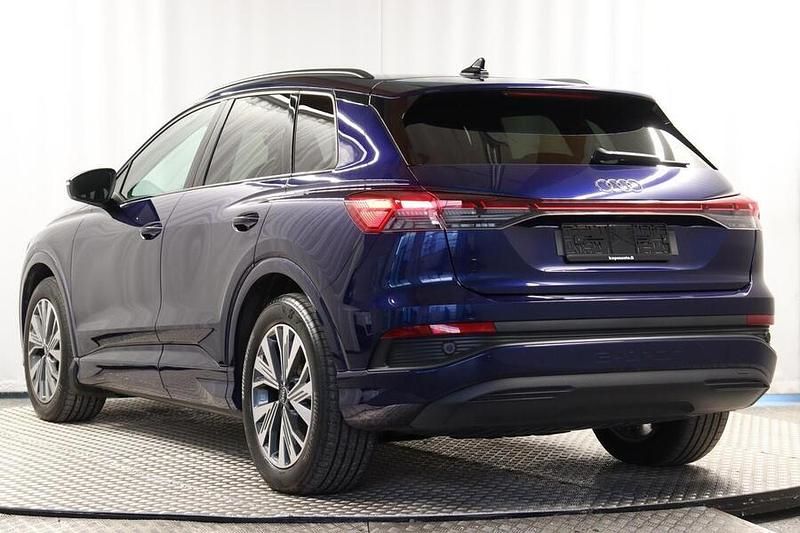 Käytetty Audi Q4 e-tron Comfort 150 kW (204 HP) 2022 Katumaasturi
