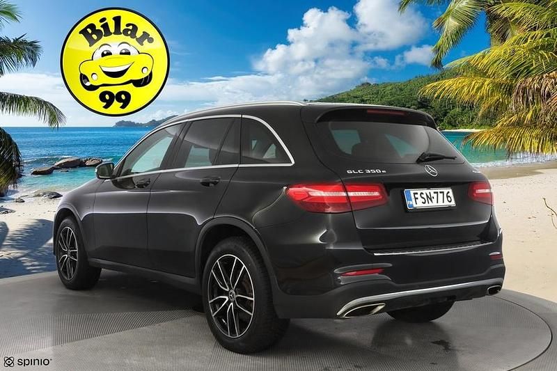Käytetty Mercedes GLC350 Business 211 HP (155 kW) 2018 Katumaasturi