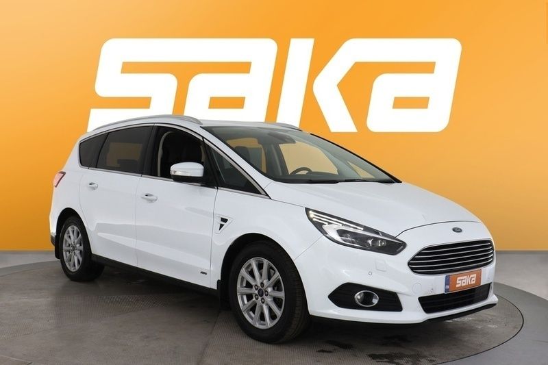 Valkoinen Käytetty 2018 Ford S-MAX Titanium Tila-auto | 22 900 € (Perustarjous) - Kuva 1/3