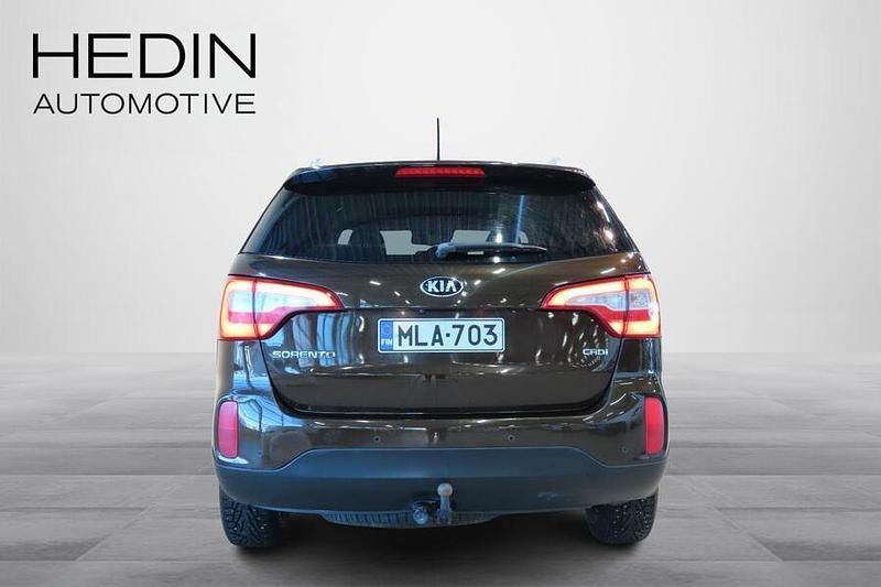 Käytetty Kia Sorento 197 HP (144 kW) 2013 Ruskea Katumaasturi