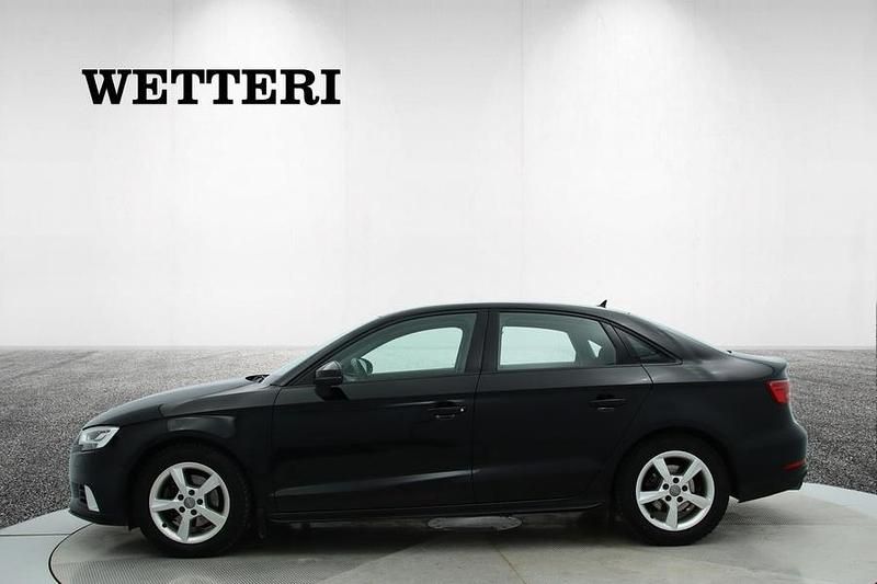 Käytetty Audi A3 Business 150 HP (110 kW) 2017 Sedan