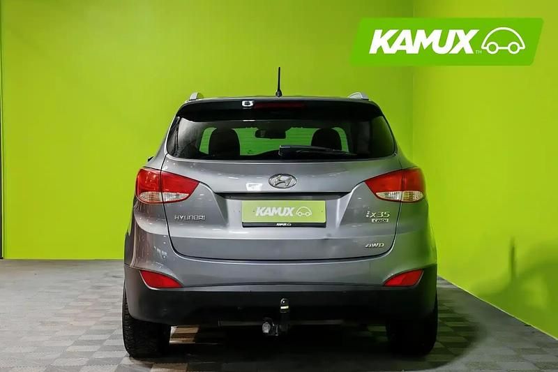 Käytetty Hyundai ix35 136 HP (100 kW) 2013 Hopea / harmaa Katumaasturi