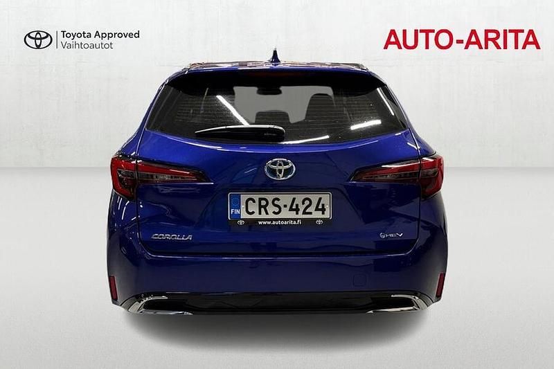 Käytetty Toyota Corolla Active 140 HP (102 kW) 2024 Sininen Farmari