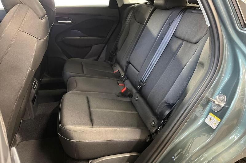 Käytetty Audi Q3 Advanced 272 HP (200 kW) 2025 Sage vihreä Katumaasturi