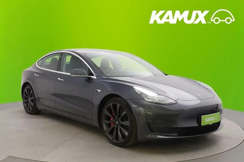 Harmaa Käytetty 2020 Tesla Model 3 Performance Sedan | 24 900 € (Perustarjous) - Kuva 1/4
