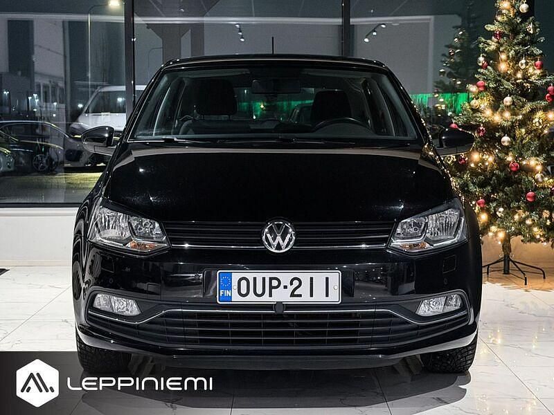 Käytetty VW Polo Comfortline 90 HP (66 kW) 2015 Viistoperä