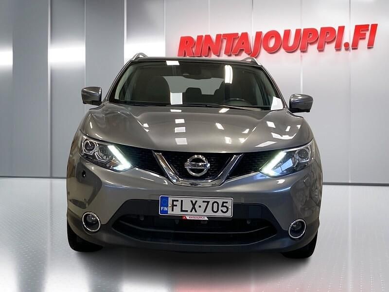 Käytetty Nissan Qashqai 360º 116 HP (85 kW) 2015 Katumaasturi