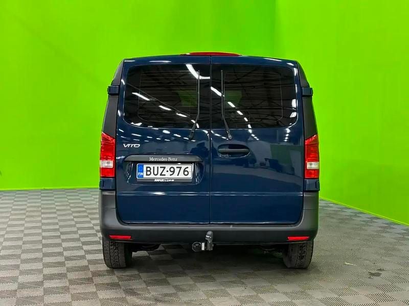 Käytetty Mercedes Vito 88 HP (64 kW) 2018 Sininen Van