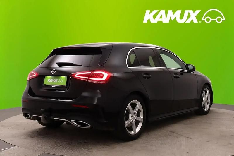 Käytetty Mercedes A180 Business 116 HP (85 kW) 2020 Musta Sedan