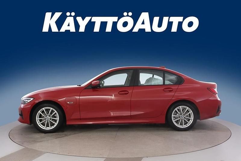Käytetty BMW 320e Comfort Edition 204 HP (150 kW) 2021 Punainen Sedan