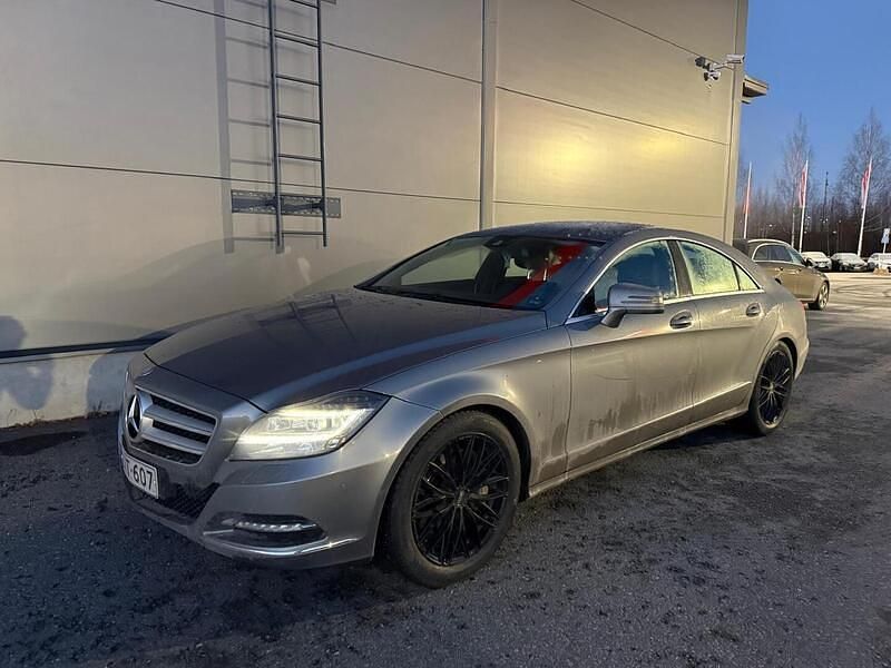 Harmaa Käytetty 2012 Mercedes CLS350 Coupe - kaksiovinen | 25 600 € - Kuva 1/3