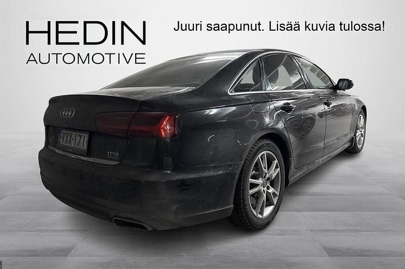 Käytetty Audi A6 S-Line 252 HP (185 kW) 2015 Musta Sedan