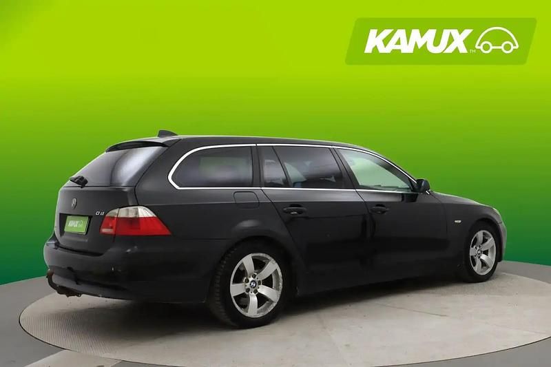 Käytetty BMW 530 218 HP (160 kW) 2005 Musta Farmari