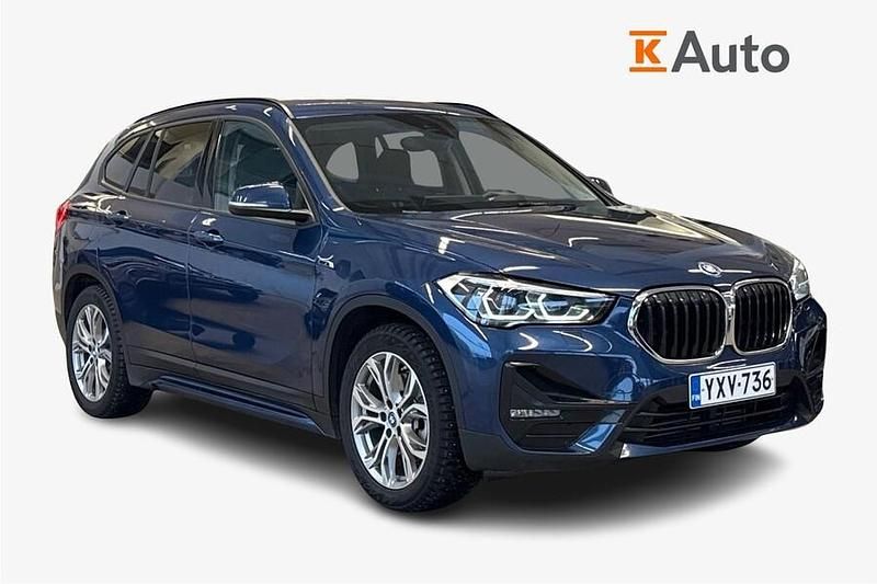 Käytetty BMW X1 Sport Line 220 HP (161 kW) 2022 Sininen Katumaasturi