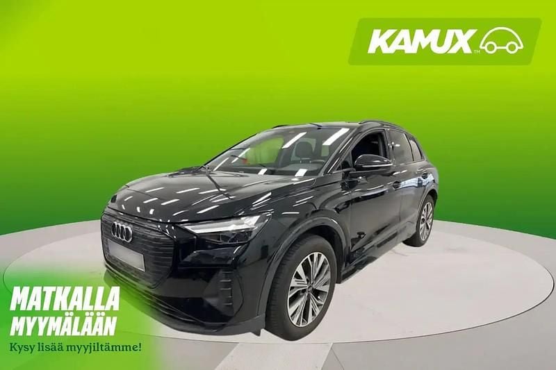 Käytetty Audi Q4 e-tron Basis 194 kW (265 HP) 2022 Musta Katumaasturi