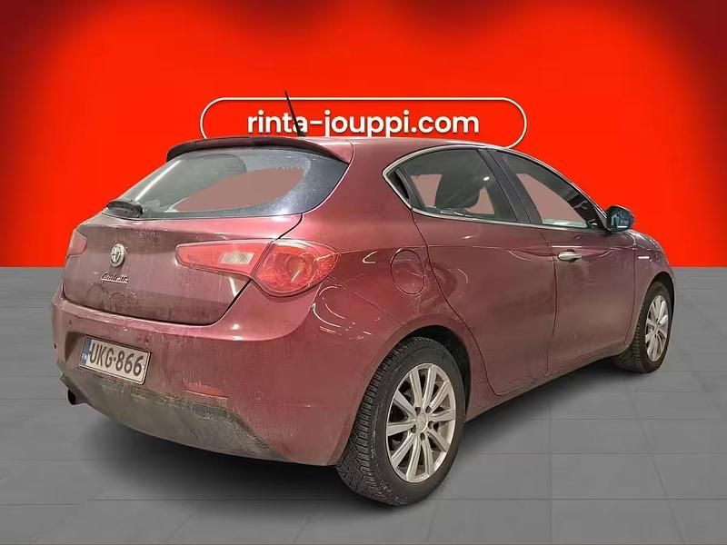 Käytetty Alfa Romeo Giulietta Veloce 170 HP (125 kW) 2011 Valkoinen Viistoperä