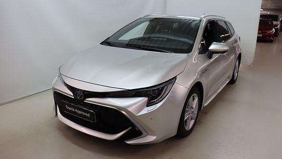 Hopea Käytetty 2019 Toyota Corolla Plus Farmari | 19 900 € (Perustarjous) - Kuva 1/4
