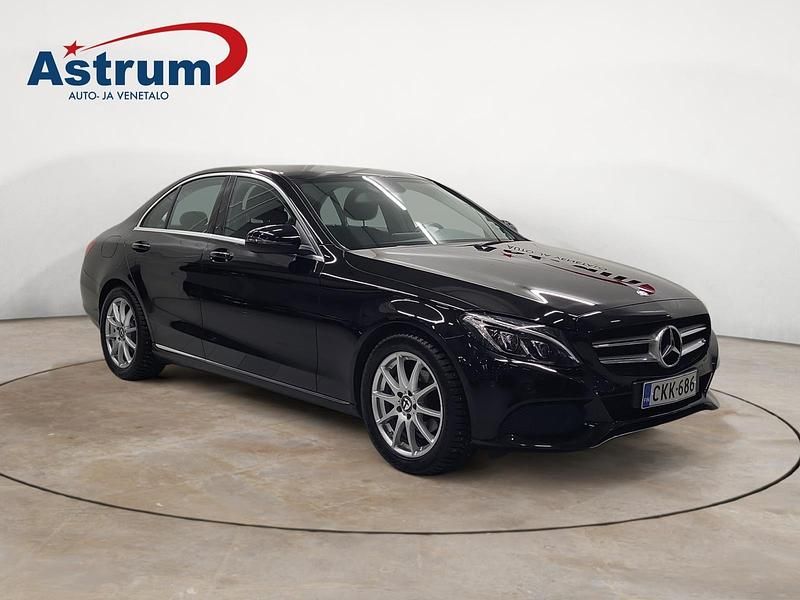 Musta Käytetty 2017 Mercedes C180 Avantgarde Sedan | 19 800 € (Hieman kallis) - Kuva 1/3