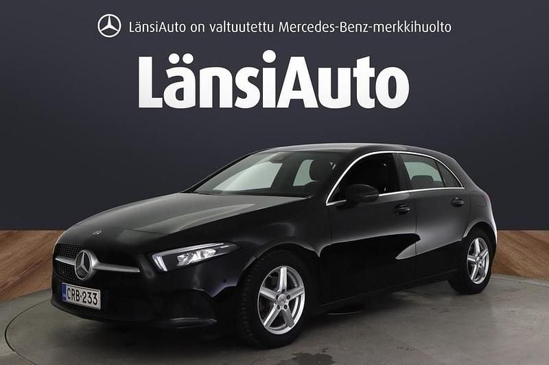 Käytetty Mercedes A180 Edition 136 HP (100 kW) 2022 Viistoperä