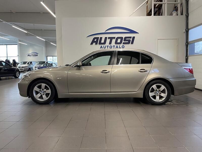 Käytetty BMW 520 177 HP (130 kW) 2009 Peessi Sedan