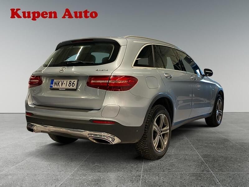 Käytetty Mercedes GLC350 Business 211 HP (155 kW) 2017 Katumaasturi