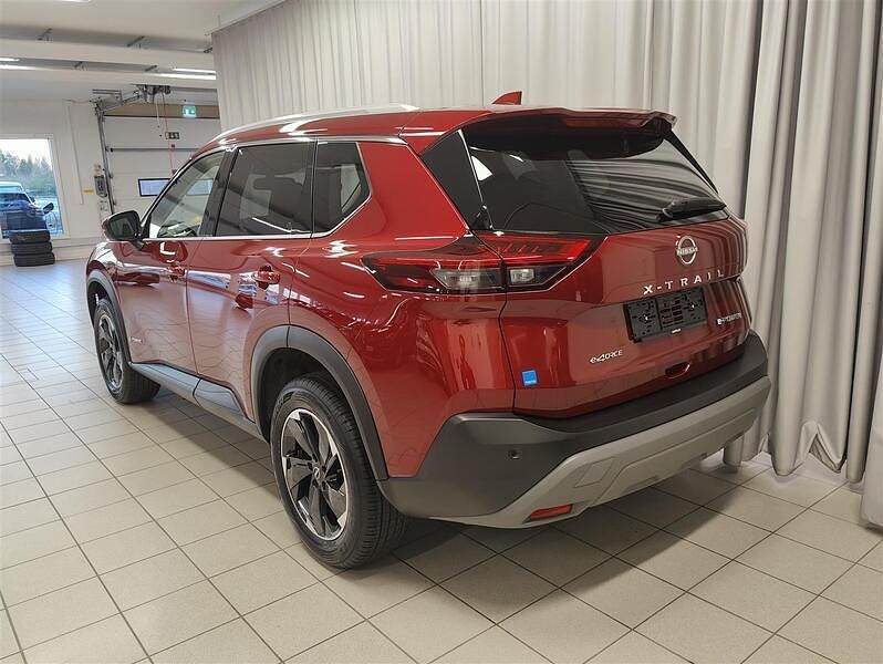 Uusi Nissan X-Trail N-Connecta 214 HP (157 kW) 2025 Katumaasturi