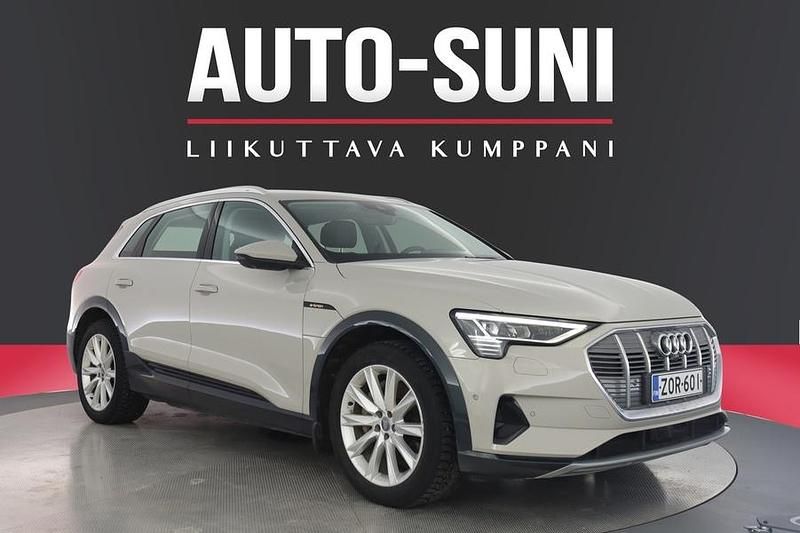 Käytetty Audi e-tron 300 kW (408 HP) 2019 Katumaasturi