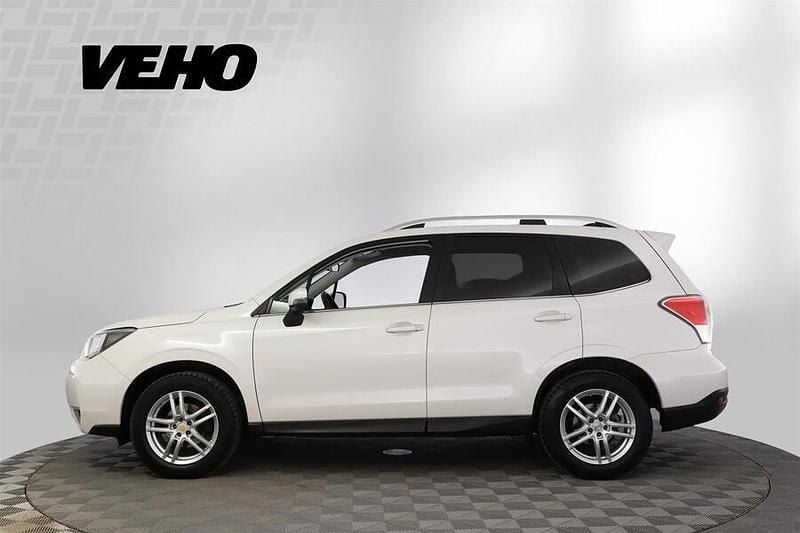 Käytetty Subaru Forester 150 HP (110 kW) 2019 Valkoinen Katumaasturi