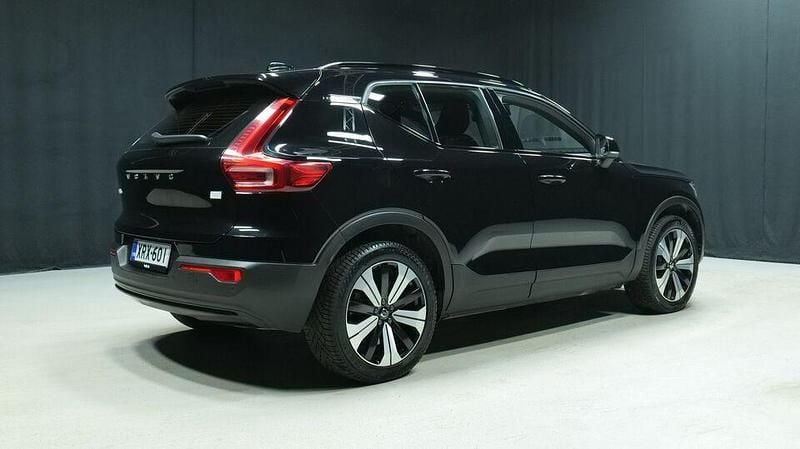 Käytetty Volvo XC40 Plus 300 kW (408 HP) 2024 Katumaasturi