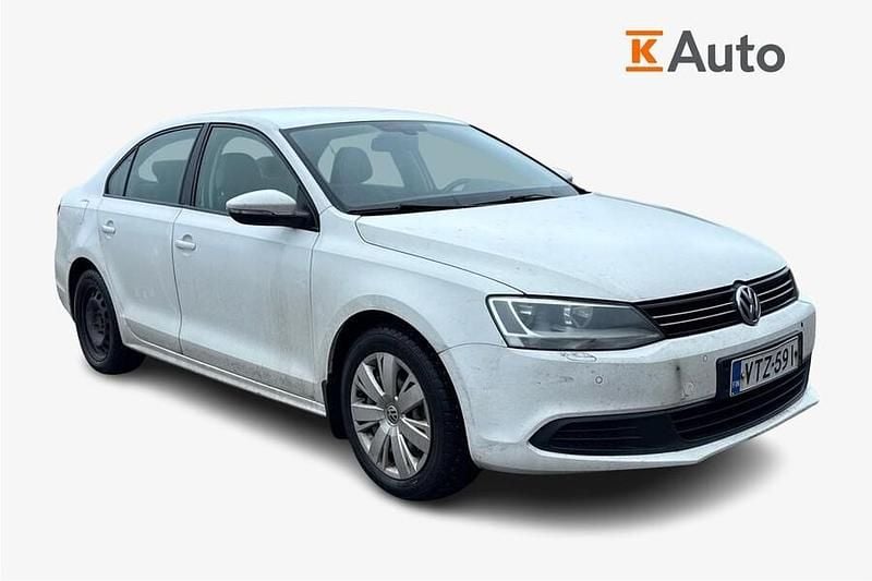Käytetty 2012 VW Jetta Comfortline Sedan | 5 800 € (Perustarjous) - Kuva 1/3