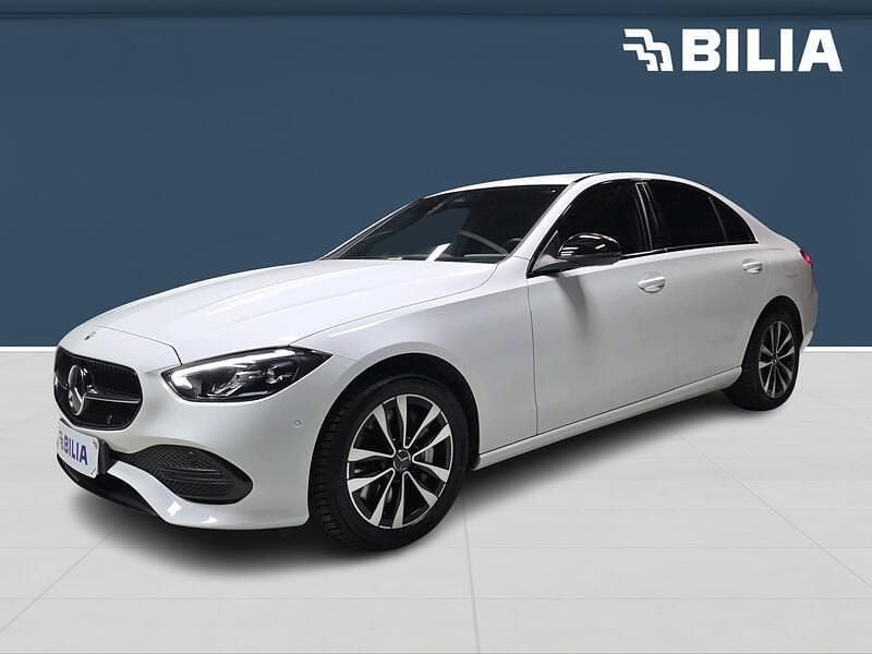 Käytetty Mercedes C300e Business 204 HP (150 kW) 2023 Vihreä Sedan