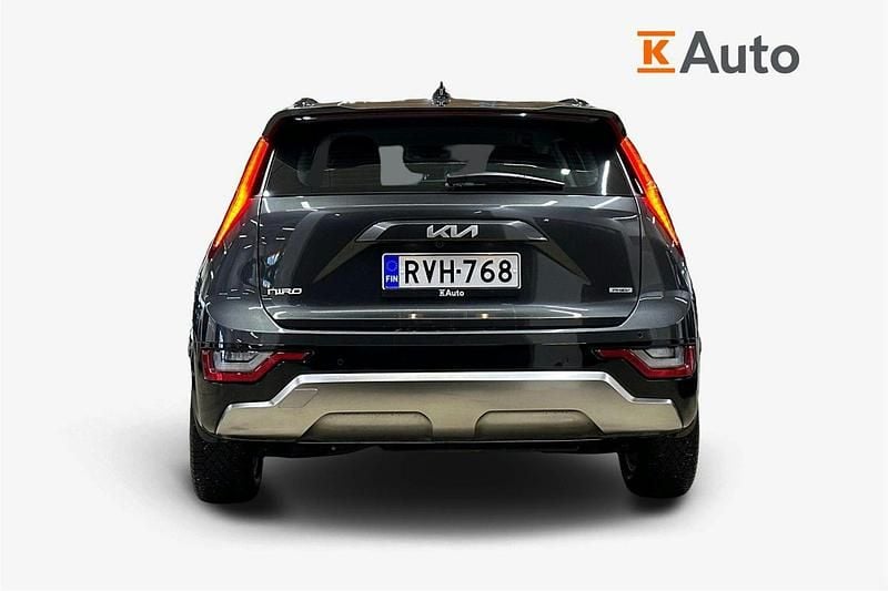 Käytetty Kia Niro EX 182 HP (133 kW) 2023 Harmaa Katumaasturi