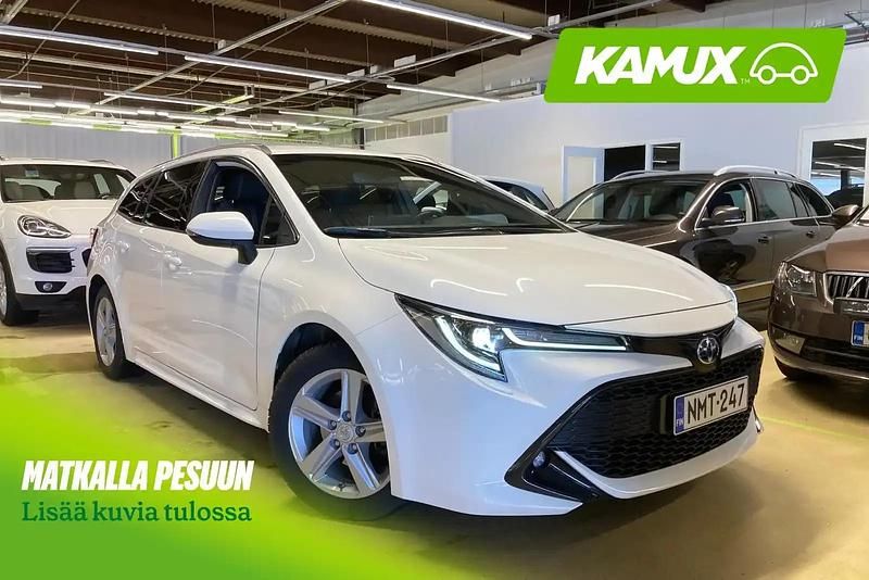 Käytetty Toyota Corolla Edition 122 HP (89 kW) 2022 Valkoinen Farmari