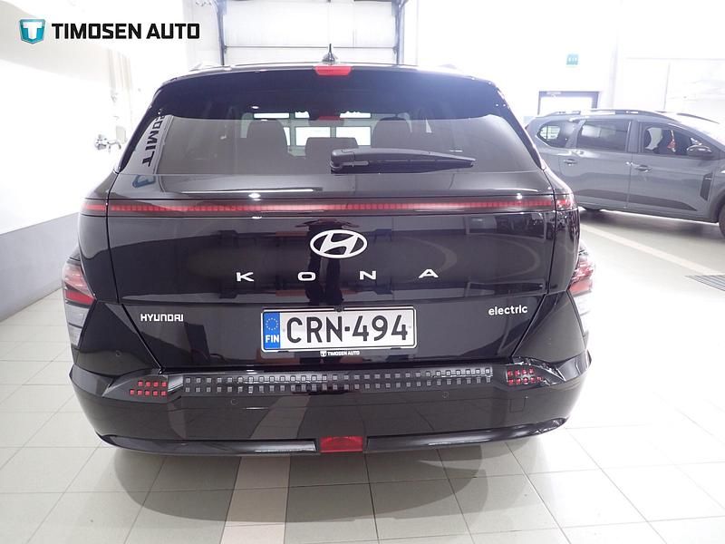 Käytetty Hyundai Kona Style 100 kW (136 HP) 2025 Abyss black pea Katumaasturi