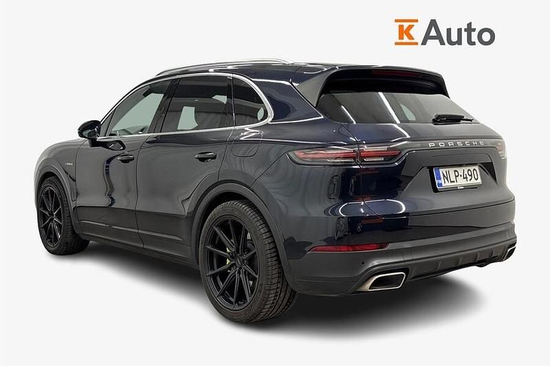 Käytetty Porsche Cayenne Sport 462 HP (339 kW) 2020 Katumaasturi