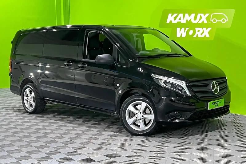 Käytetty Mercedes Vito 136 HP (100 kW) 2022 Musta Van