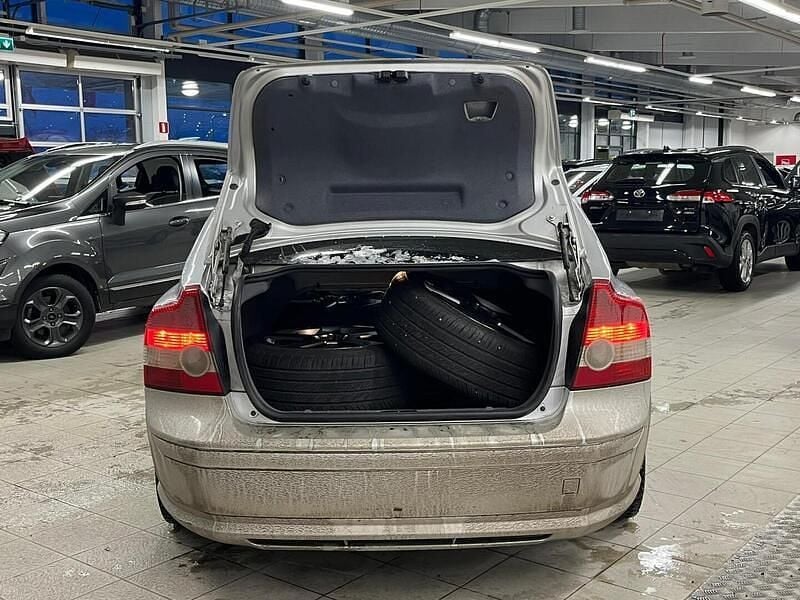 Käytetty Volvo S40 140 HP (102 kW) 2005 Sedan