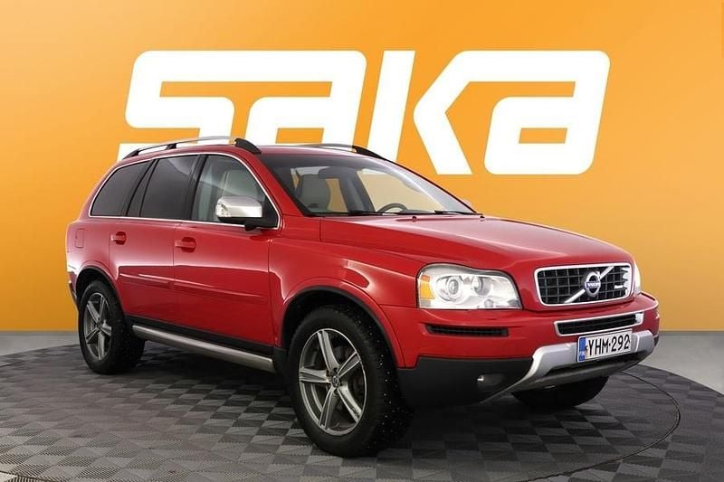 Käytetty Volvo XC90 R-Design 200 HP (147 kW) 2011 Katumaasturi