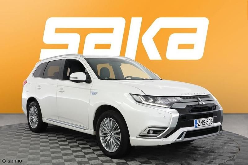 Käytetty 2019 Mitsubishi Outlander P-HEV Instyle Katumaasturi | 16 890 € (Supertarjous) - Kuva 1/3
