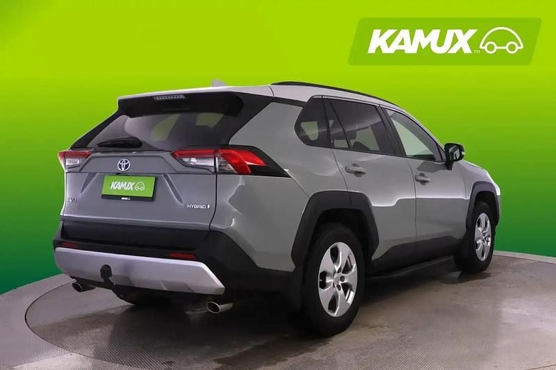 Käytetty Toyota RAV4 Hybrid 178 HP (130 kW) 2022 Katumaasturi