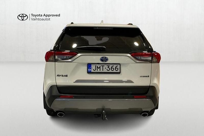 Käytetty Toyota RAV4 Hybrid Active 222 HP (163 kW) 2019 Valkoinen Katumaasturi