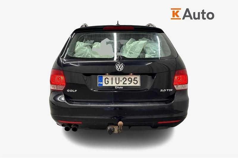 Käytetty VW Golf Comfortline 140 HP (102 kW) 2010 Musta Farmari