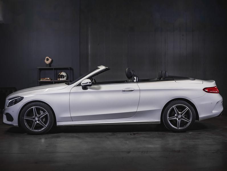 Käytetty Mercedes C180 AMG 156 HP (114 kW) 2017 Avoauto