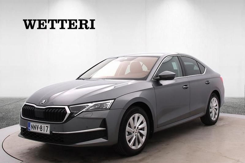 Harmaa Käytetty 2024 Skoda Octavia Style Sedan | 36 880 € - Kuva 1/4
