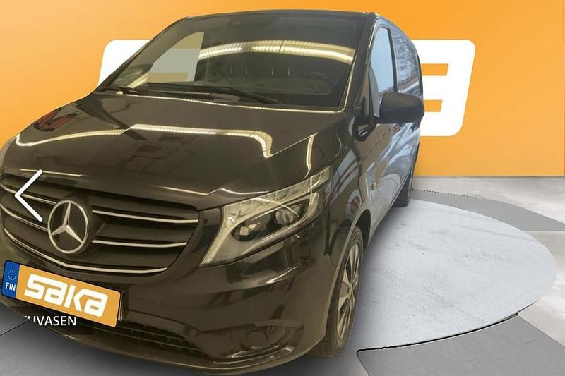 Käytetty Mercedes Vito 190 HP (139 kW) 2020 Van