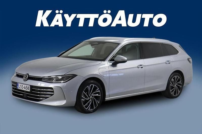 Harmaa Käytetty 2024 VW Passat Business Farmari | 49 900 € - Kuva 1/4