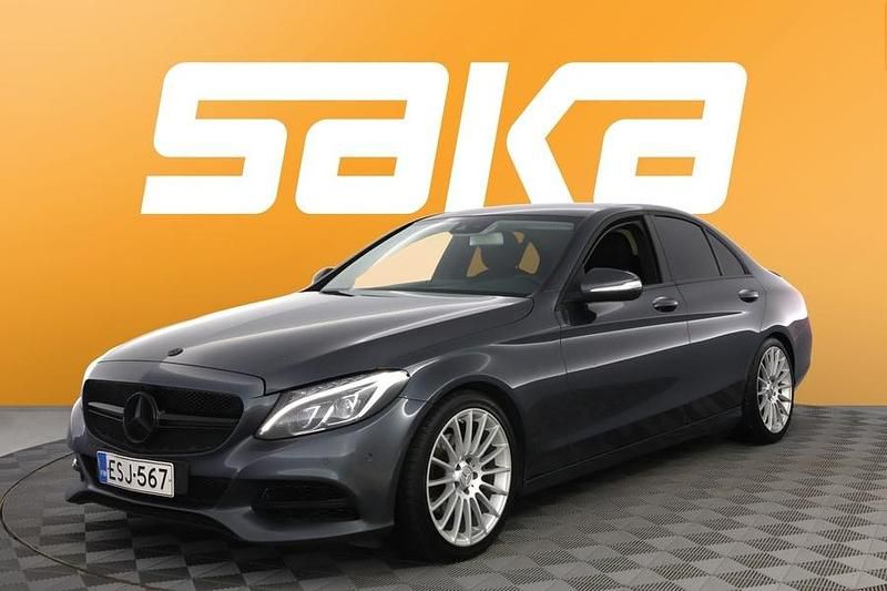 Käytetty Mercedes C220 Business 170 HP (125 kW) 2015 Sedan