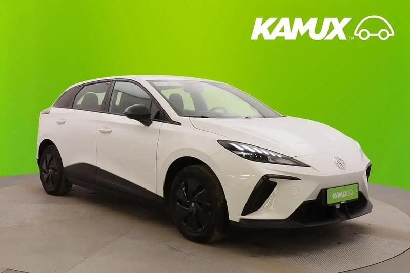 Käytetty MG MG4 EV 125 kW (170 HP) 2023 Valkoinen Viistoperä